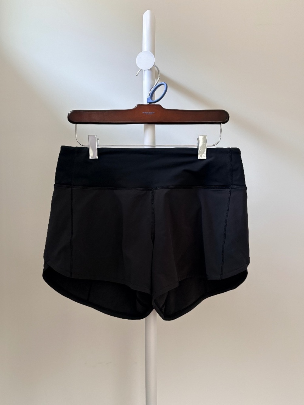 Lululemon Speed Up High-Rise 4” Shorts Black Size 6 Tall NWOT